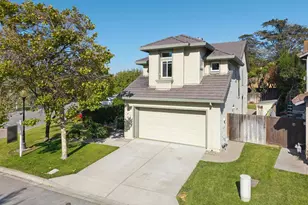 17552 Woodridge Ct, Salinas, CA 93908 - Photo 2