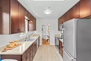 2802 Sycamore Way, Santa Clara, CA 95051 - Photo 12