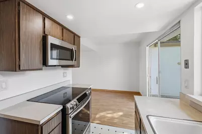 194 Oakbrook Cir, San Jose, CA 95139 - Photo 14