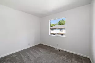 194 Oak Brook Cir, San Jose, CA 95139 - Photo 28