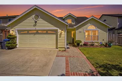 1774 Declaration St, Salinas, CA 93906 - Photo 2