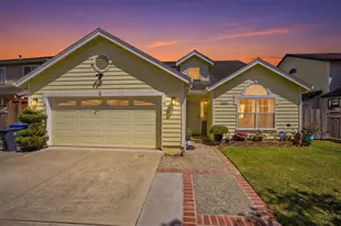 1774 Declaration St, Salinas, CA 93906 - Photo 2