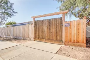 1651 Clearview Dr, Hollister, CA 95023 - Photo 28