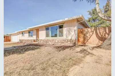 1651 Clearview Dr, Hollister, CA 95023 - Photo 2