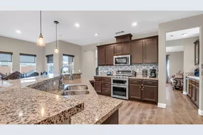 256 Gina St, Manteca, CA 95337 - Photo 8