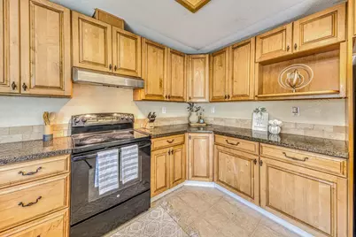 806 Danbury St, Salinas, CA 93906 - Photo 20