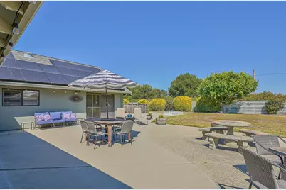 22105 Ranchito Dr, Salinas, CA 93908 - Photo 32