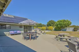22105 Ranchito Dr, Salinas, CA 93908 - Photo 32