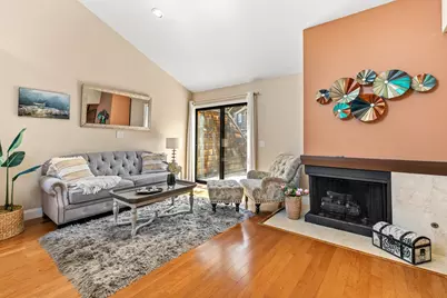 461 Dela Vina Ave 205, Monterey, CA 93940 - Photo 4