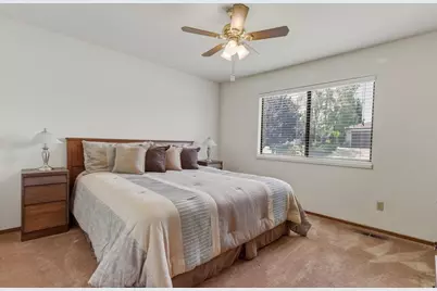 805 S Ridgemark Dr, Hollister, CA 95023 - Photo 16