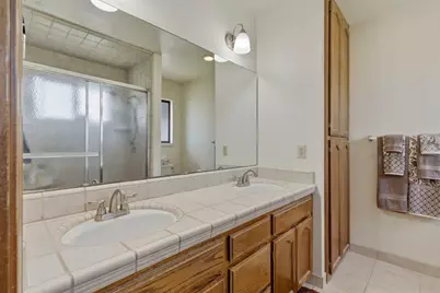 805 S Ridgemark Dr, Hollister, CA 95023 - Photo 18
