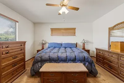 805 S Ridgemark Dr, Hollister, CA 95023 - Photo 14
