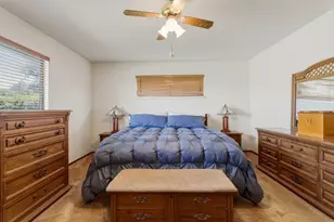 805 S Ridgemark Dr, Hollister, CA 95023 - Photo 14