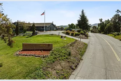 805 S Ridgemark Dr, Hollister, CA 95023 - Photo 38