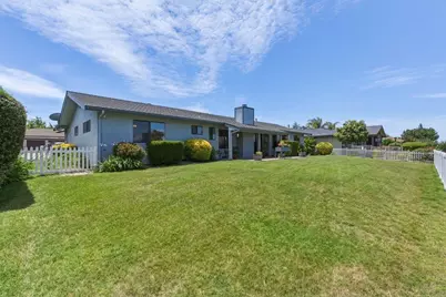 805 S Ridgemark Dr, Hollister, CA 95023 - Photo 22