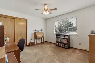 805 S Ridgemark Dr, Hollister, CA 95023 - Photo 16