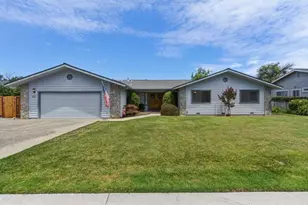 805 S Ridgemark Dr, Hollister, CA 95023 - Photo 1