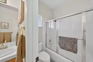 1405 Casablanca Cir, Gilroy, CA 95020 - Photo 26