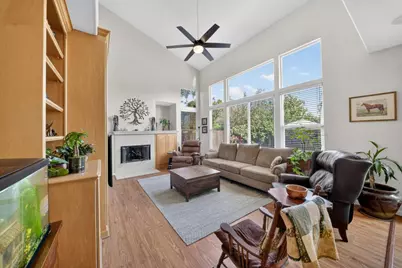 1405 Casablanca Cir, Gilroy, CA 95020 - Photo 14