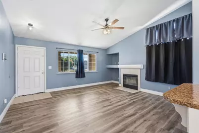 1934 McGee Ave, Dos Palos, CA 93620 - Photo 2