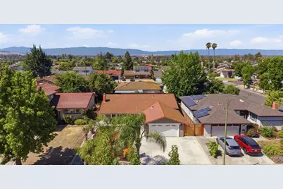 2235 Fairmont Dr, San Jose, CA 95148 - Photo 38