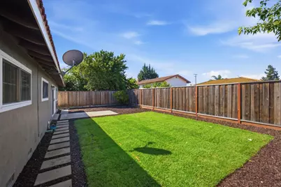 2235 Fairmont Dr, San Jose, CA 95148 - Photo 26