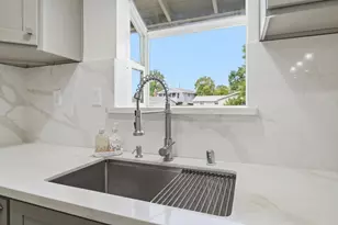 619 Wales Dr, Folsom, CA 95630 - Photo 10