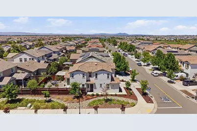 1702 Plumas Dr, Lathrop, CA 95330 - Photo 48