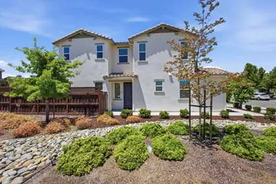 1702 Plumas Dr, Lathrop, CA 95330 - Photo 4