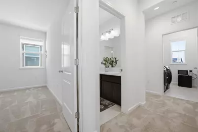 1702 Plumas Dr, Lathrop, CA 95330 - Photo 8
