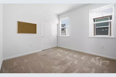 1702 Plumas Dr, Lathrop, CA 95330 - Photo 4