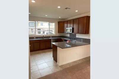559 Lovejoy Ln, Lincoln, CA 95648 - Photo 2