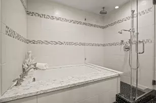 25 Woodhue Ct, Redwood City, CA 94062 - Photo 40