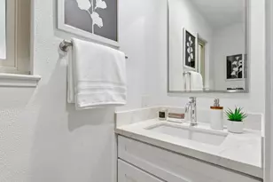 209 E Red Oak Dr F, Sunnyvale, CA 94086 - Photo 14