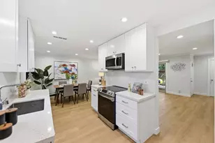 209 E Red Oak Dr F, Sunnyvale, CA 94086 - Photo 12