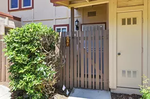 209 E Red Oak Dr F, Sunnyvale, CA 94086 - Photo 32