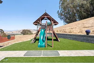 2774 Butterfly Ct, San Juan Bautista, CA 95045 - Photo 46