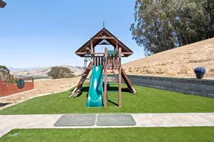 2774 Butterfly Ct, San Juan Bautista, CA 95045 - Photo 46