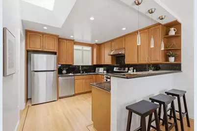 2824 Santiago St, San Francisco, CA 94116 - Photo 16
