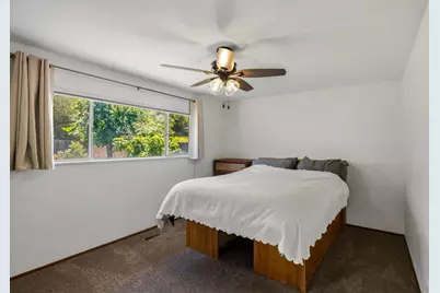 20091 Portola Dr, Salinas, CA 93908 - Photo 16