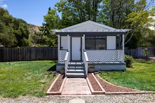 20091 Portola Dr, Salinas, CA 93908 - Photo 38