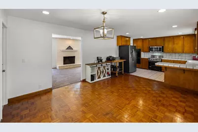 20091 Portola Dr, Salinas, CA 93908 - Photo 14