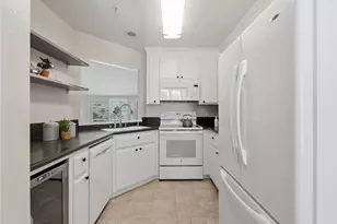 855 Mountain View Dr 4, Daly City, CA 94014 - Photo 12