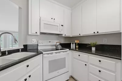 855 Mountain View Dr 4, Daly City, CA 94014 - Photo 8