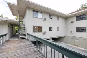 1070 Mercedes Ave 12, Los Altos, CA 94022 - Photo 22