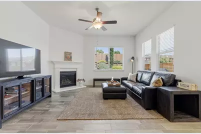 1661 Castlerock Dr, Hollister, CA 95023 - Photo 16