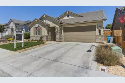 1661 Castlerock Dr, Hollister, CA 95023 - Photo 2