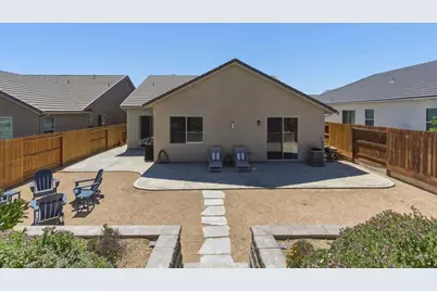 1661 Castlerock Dr, Hollister, CA 95023 - Photo 34