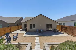 1661 Castlerock Dr, Hollister, CA 95023 - Photo 34