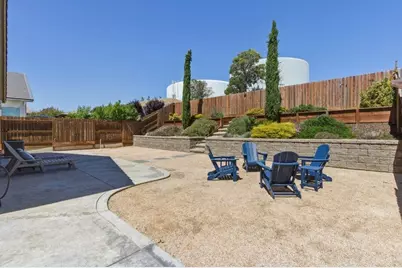1661 Castlerock Dr, Hollister, CA 95023 - Photo 30